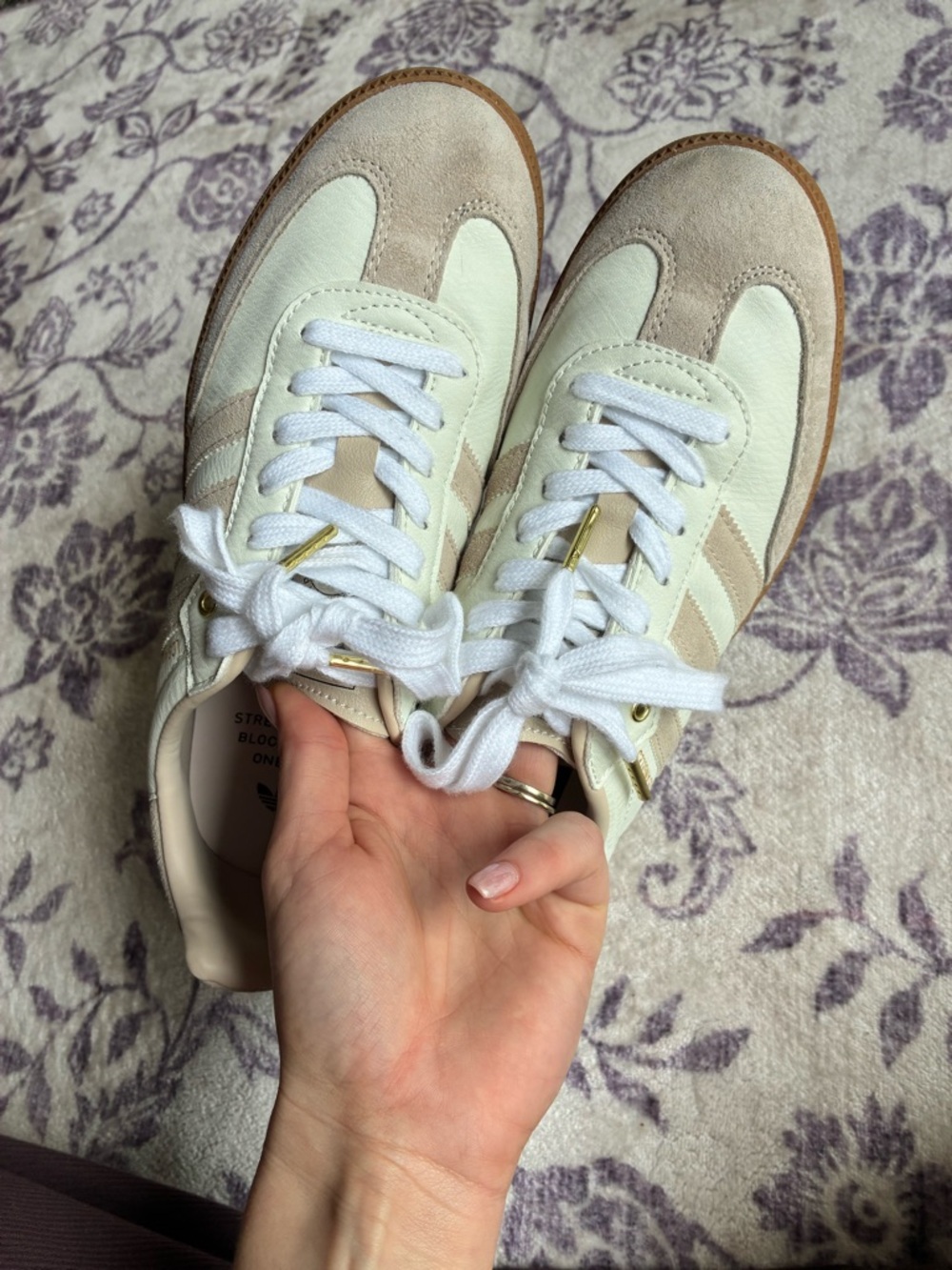adidas Women's White and Beige Retro samba Sneakers